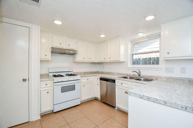 7203 Santa Rita Drive, Houston, TX 77083