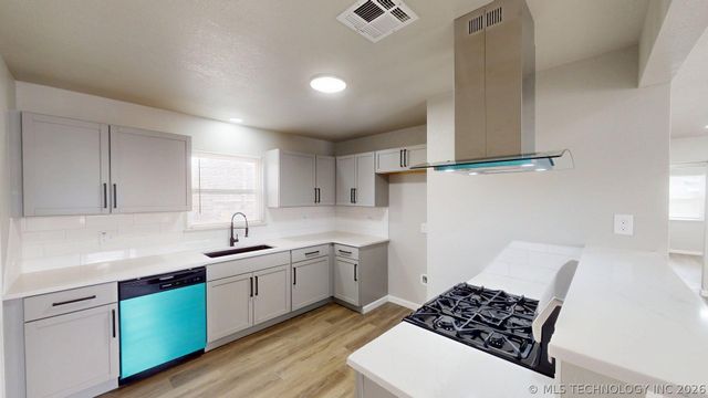 241 E 53rd Street N, Tulsa, OK 74126