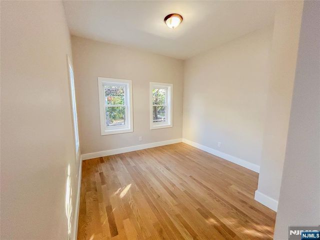 424 Walnut Street, Newark, NJ 07105