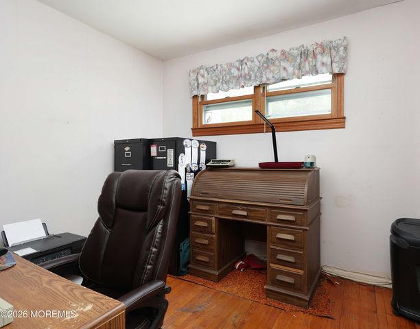 167 Crestview Drive, Middletown, NJ 07748