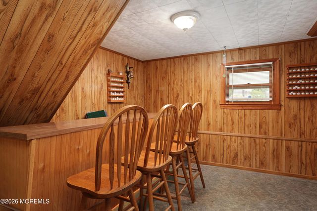 167 Crestview Drive, Middletown, NJ 07748