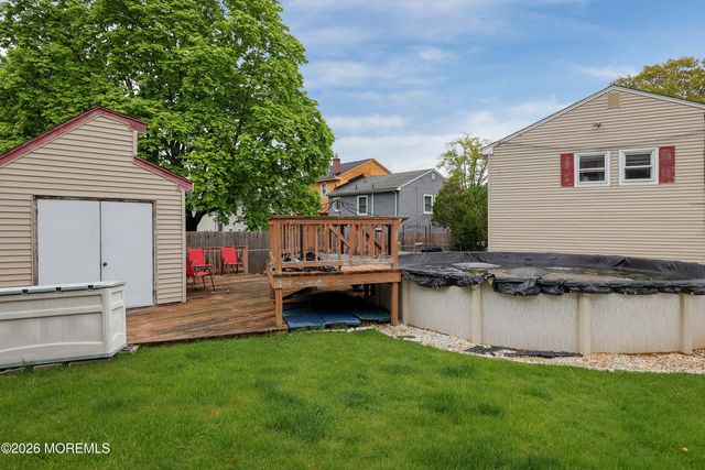 167 Crestview Drive, Middletown, NJ 07748