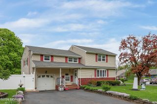 167 Crestview Drive, Middletown, NJ 07748