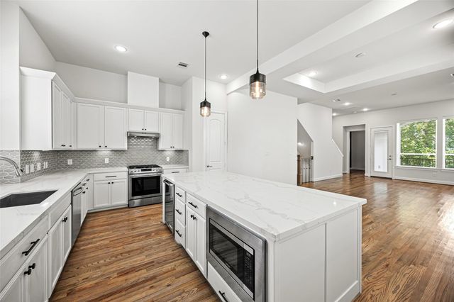 719 Leverkuhn Street, Houston, TX 77007