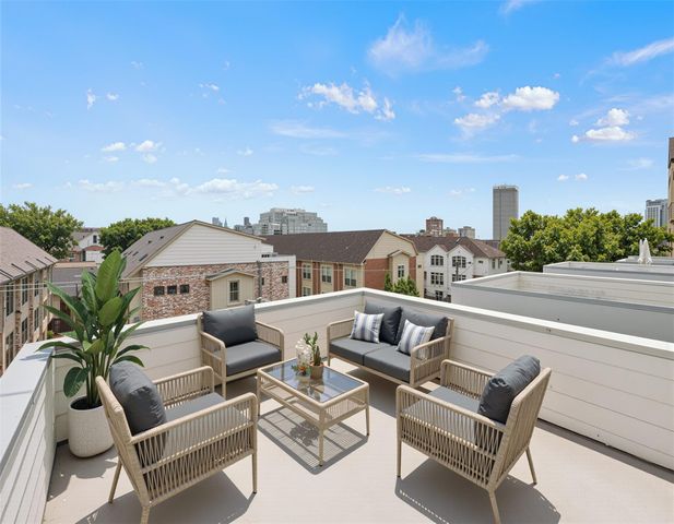 719 Leverkuhn Street, Houston, TX 77007