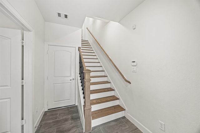 719 Leverkuhn Street, Houston, TX 77007