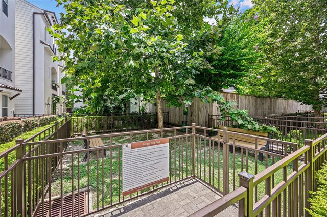 719 Leverkuhn Street, Houston, TX 77007