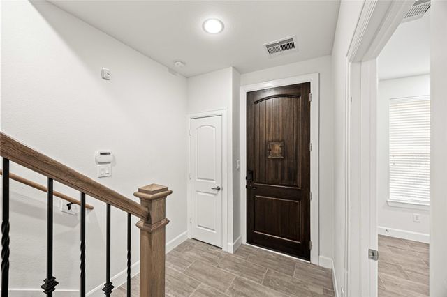 719 Leverkuhn Street, Houston, TX 77007