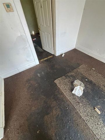 4527 Davison Avenue, St Louis, MO 63120