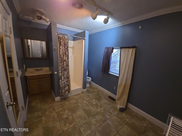 225 County Road 587, Englewood, TN 37329