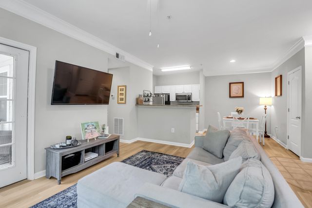 1300 Park West Boulevard Unit 512, Mount Pleasant, SC 29466