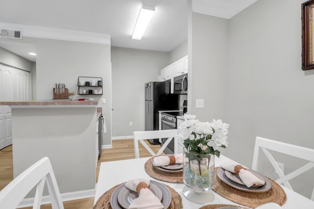1300 Park West Boulevard Unit 512, Mount Pleasant, SC 29466