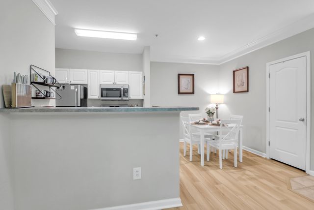 1300 Park West Boulevard Unit 512, Mount Pleasant, SC 29466