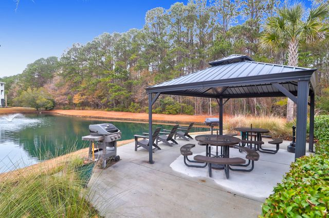 1300 Park West Boulevard Unit 512, Mount Pleasant, SC 29466