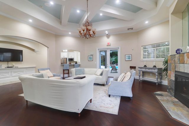 1300 Park West Boulevard Unit 512, Mount Pleasant, SC 29466