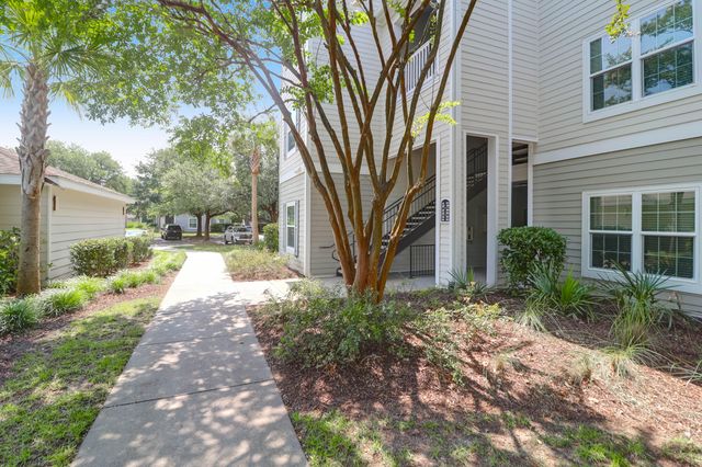 1300 Park West Boulevard Unit 512, Mount Pleasant, SC 29466