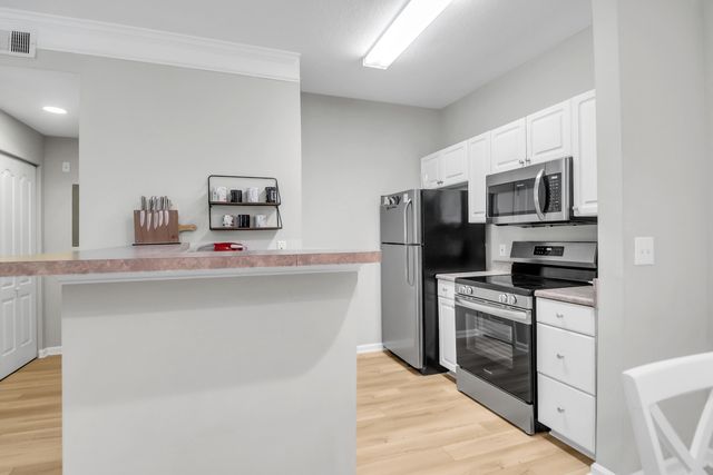 1300 Park West Boulevard Unit 512, Mount Pleasant, SC 29466