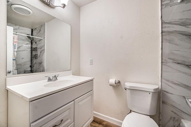 1359 Acacia Court, Lemoore, CA 93245