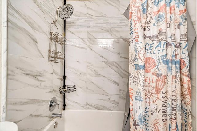 1359 Acacia Court, Lemoore, CA 93245