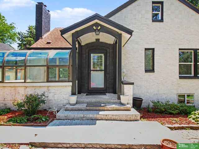 306 Bellevue Boulevard, Bellevue, NE 68005