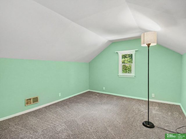 306 Bellevue Boulevard, Bellevue, NE 68005