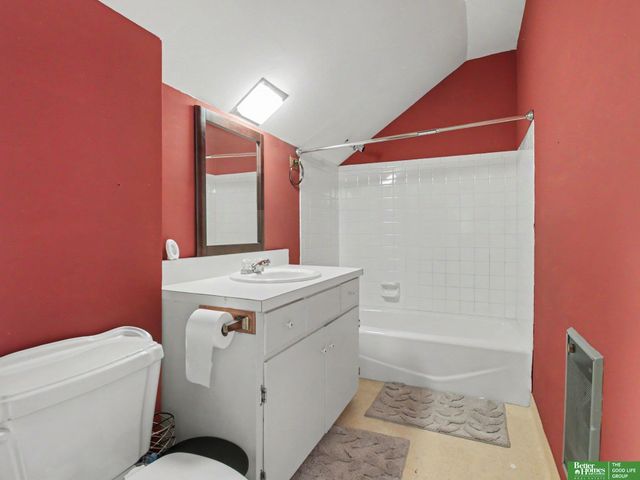 306 Bellevue Boulevard, Bellevue, NE 68005