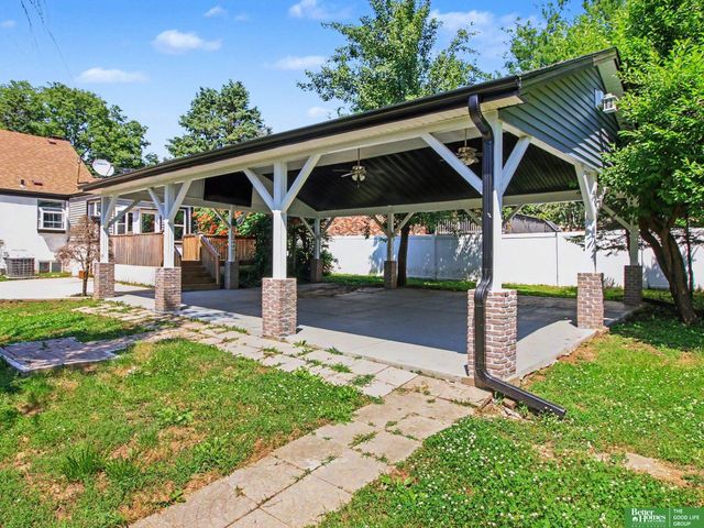 306 Bellevue Boulevard, Bellevue, NE 68005
