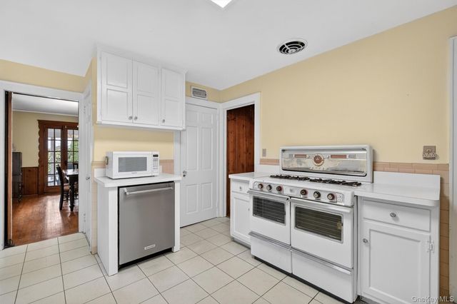 427 Westchester Avenue, White Plains, NY 10604