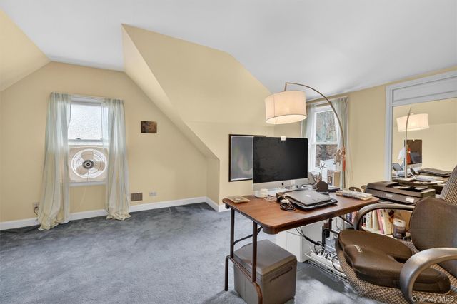 427 Westchester Avenue, White Plains, NY 10604