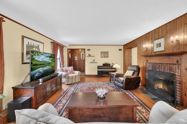 427 Westchester Avenue, White Plains, NY 10604