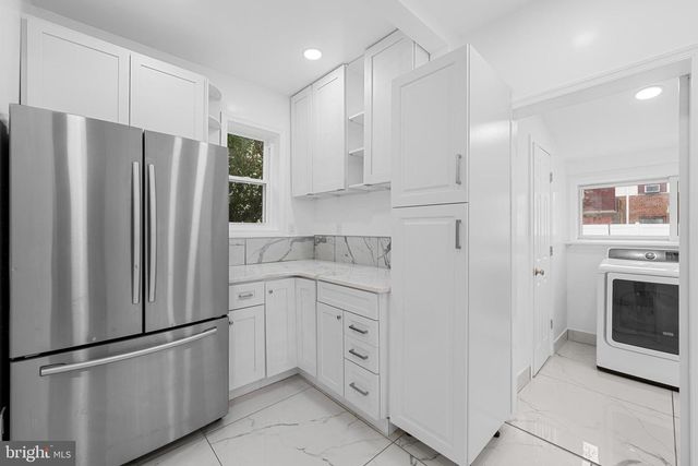 407 E SANGER ST, Philadelphia, PA 19120