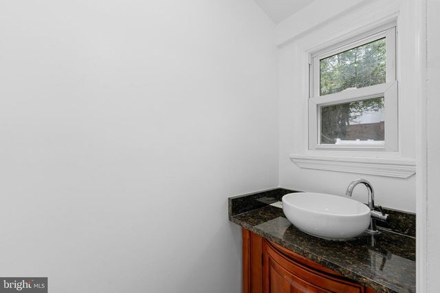 407 E SANGER ST, Philadelphia, PA 19120
