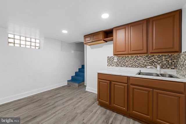 407 E SANGER ST, Philadelphia, PA 19120