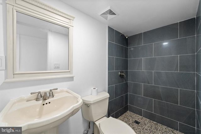 407 E SANGER ST, Philadelphia, PA 19120