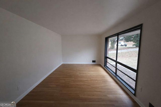 2875 Oldknow Drive NW, Atlanta, GA 30318