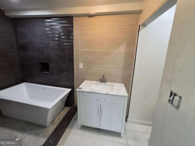 2875 Oldknow Drive NW, Atlanta, GA 30318