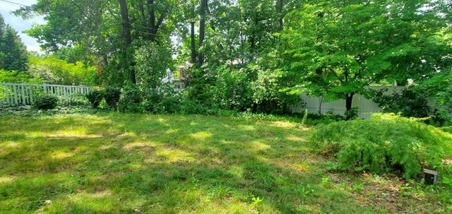 75 Woodruff Rd, Clinton, MA 01510