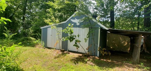 75 Woodruff Rd, Clinton, MA 01510