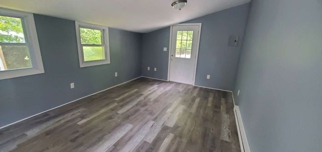 75 Woodruff Rd, Clinton, MA 01510