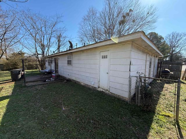 200 Wright Cv, Jacksonville, AR 72076