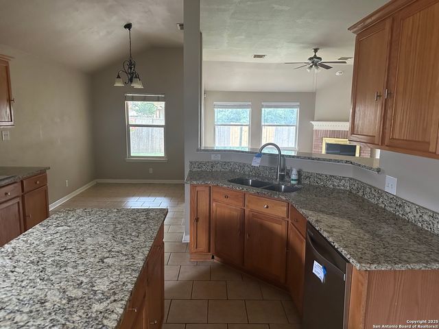 229 Rio Vista, Cibolo, TX 78108