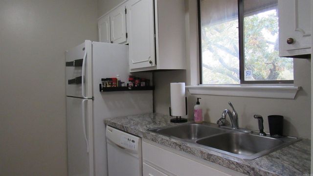 518 Green Mountain Cir Apt 16, Little Rock, AR 72211