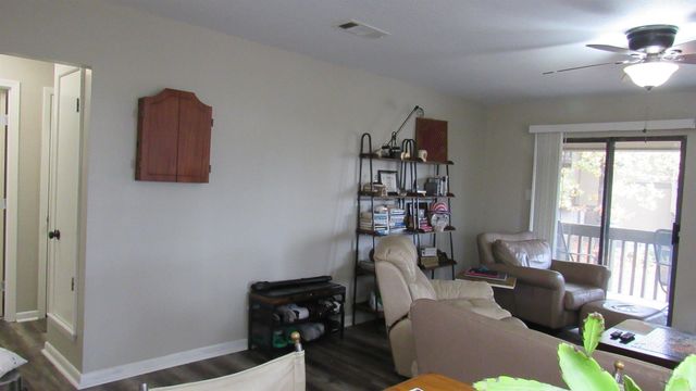 518 Green Mountain Cir Apt 16, Little Rock, AR 72211