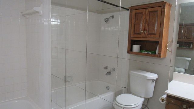 518 Green Mountain Cir Apt 16, Little Rock, AR 72211