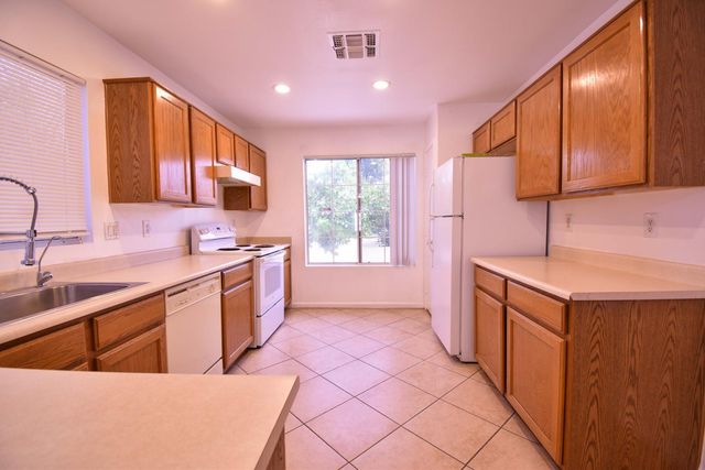 6780 N 74th Drive, Glendale, AZ 85303