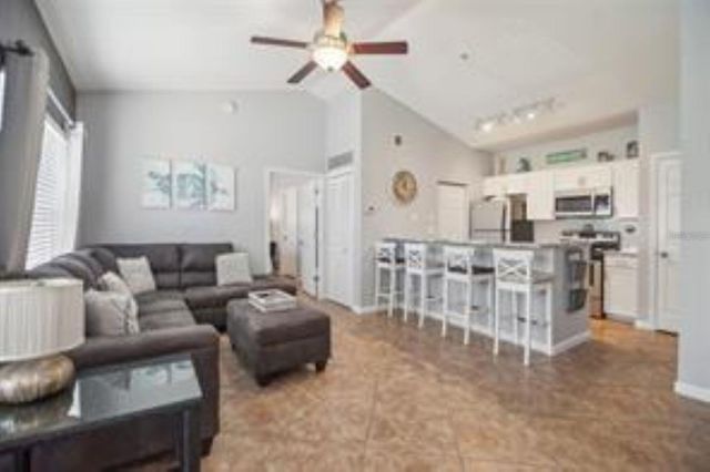 10764 70TH AVENUE 3305, Seminole, FL 33772