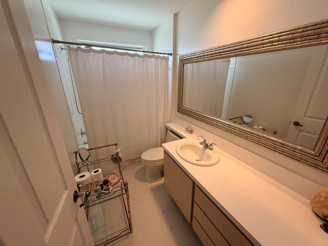 3504 Lakemont Court 35d, Palm Beach Gardens, FL 33403