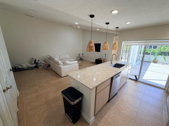 3504 Lakemont Court 35d, Palm Beach Gardens, FL 33403