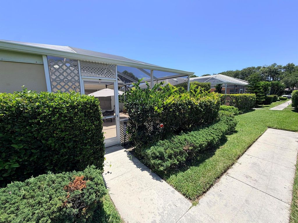 3504 Lakemont Court 35d, Palm Beach Gardens, FL 33403