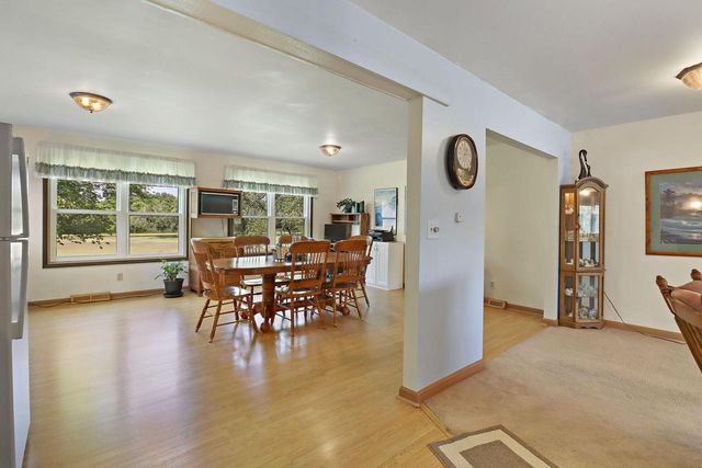 12702 64th AVENUE, Pleasant Prairie, WI 53158